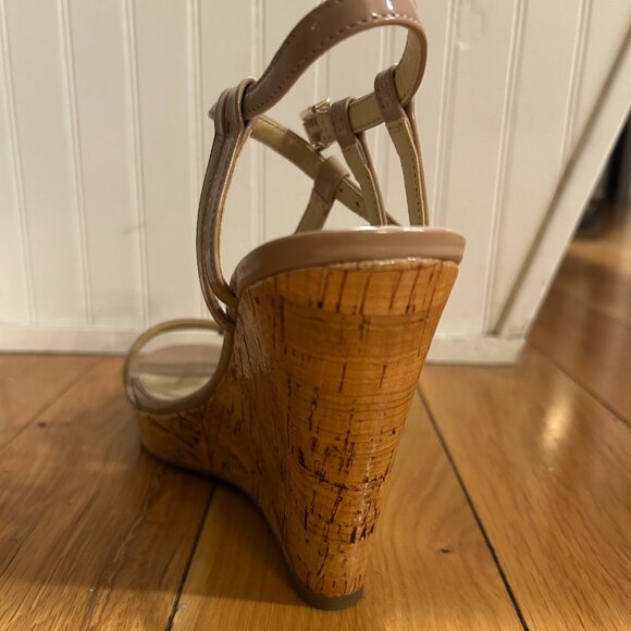 Jessica Simpson Nude Strappy Wedged Heel - Size 8 - Picture 6 of 6
